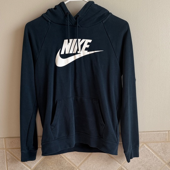 Nike Men's Navy Hoodie Sweater - Picture 1 of 3